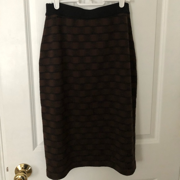 Skirt - Picture 2 of 7